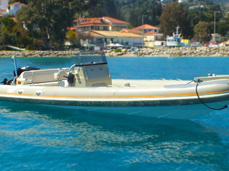 Book yachts online - motorboat - Fost Obssesion 740 - no name - rent
