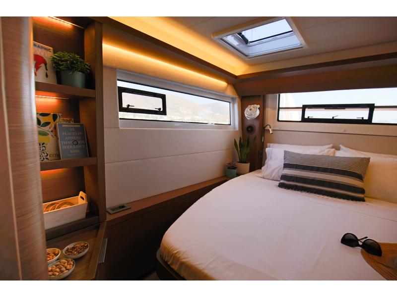 Book yachts online - catamaran - Lagoon 50 - Adiamo - Deluxe - rent