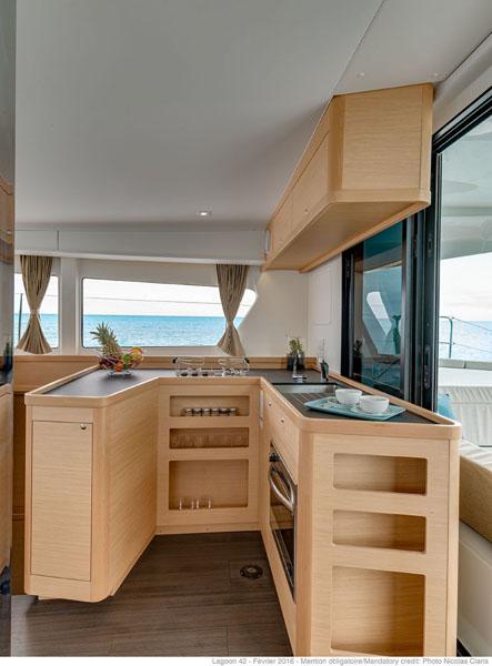Book yachts online - catamaran - Lagoon 42 12 pax - Tethys - rent
