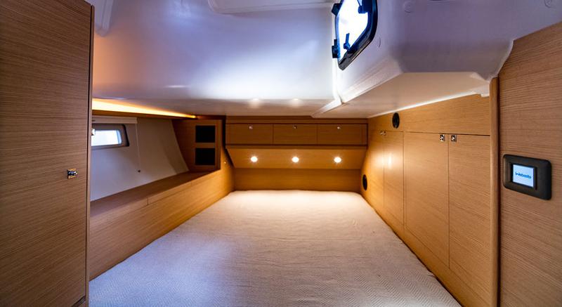 Book yachts online - sailboat - Dufour 520 Grand Large - Blue Bayou - rent