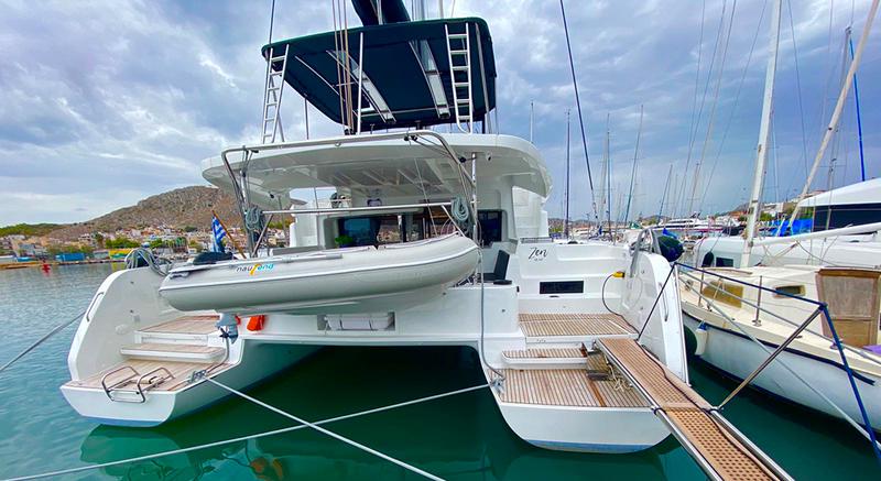 Book yachts online - catamaran - Lagoon 46(12 PAX) - Zen - rent