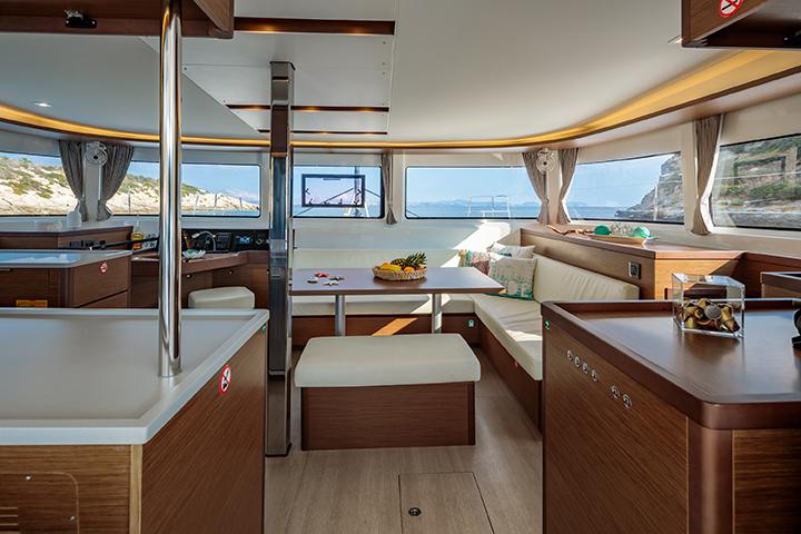 Book yachts online - catamaran - Lagoon 46 - Rubellite - Skippered - rent