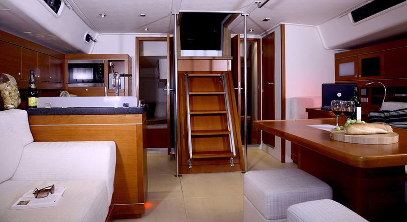 Book yachts online - sailboat - Hanse 458 - Sea Ruby - rent
