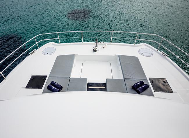 Book yachts online - powercatamaran - Fountaine Pajot MY 44 - Endless Beauty - Deluxe - rent