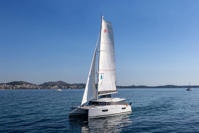 Book yachts online - catamaran - Astréa 42 - NOU NOU 1 - Skippered - rent