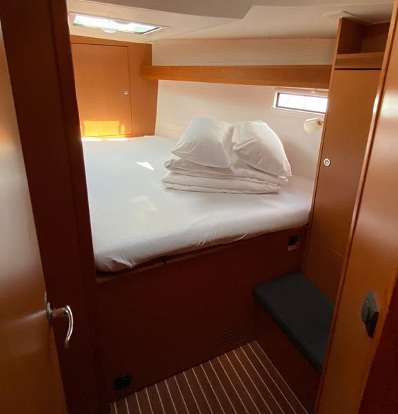 Book yachts online - sailboat - Bavaria Cruiser 41 - Pearl - rent