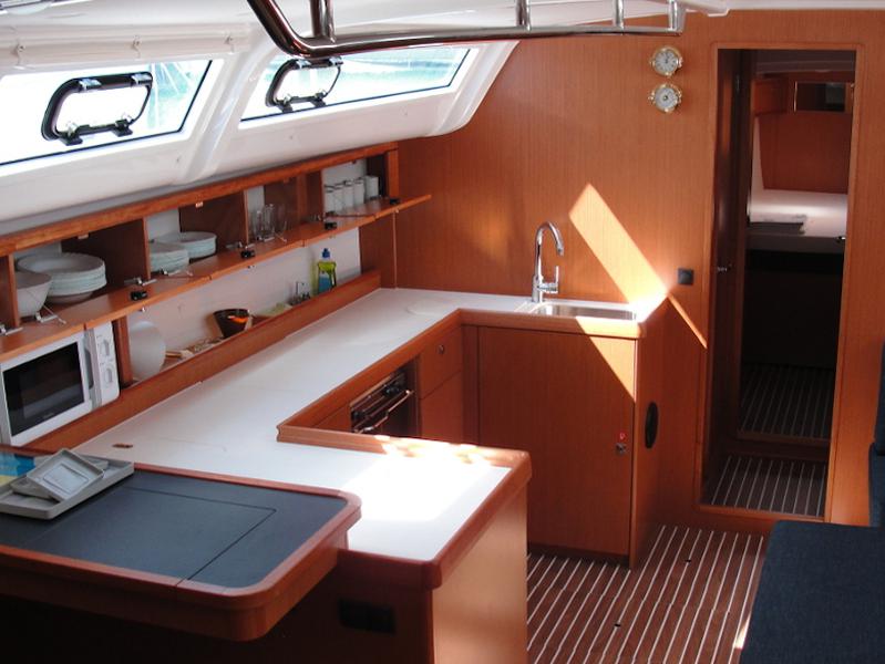 Book yachts online - sailboat - Bavaria Cruiser 51 - Sveti Ante - rent
