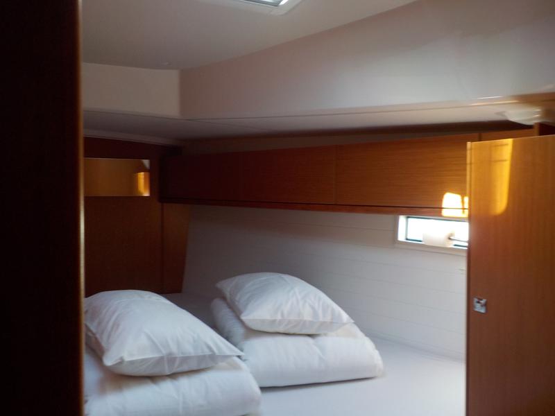 Book yachts online - sailboat - Bavaria Cruiser 46 - Ketu - rent