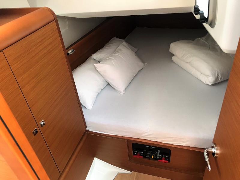 Book yachts online - sailboat - Sun Odyssey 449 - Sinatra - rent