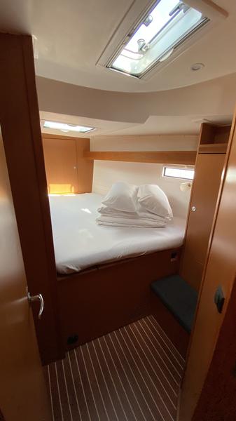Book yachts online - sailboat - Bavaria Cruiser 45 - Purara - rent