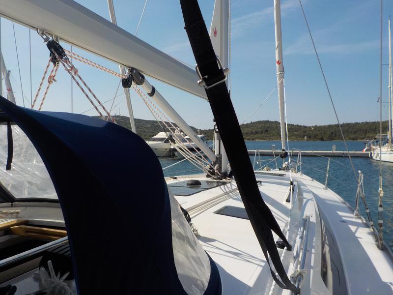 Book yachts online - sailboat - Bavaria Cruiser 46 - Metis - rent