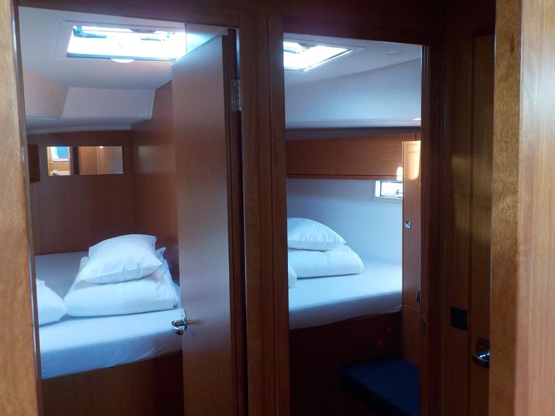 Book yachts online - sailboat - Bavaria Cruiser 46 - Ceres - rent