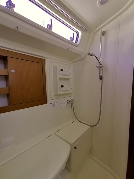 Book yachts online - sailboat - Hanse 385 - Abrazo - rent