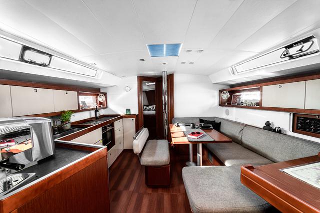Book yachts online - sailboat - Oceanis 45 - THEIA - rent