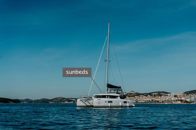 Book yachts online - catamaran - Lagoon 42 - ARTEMIS - rent