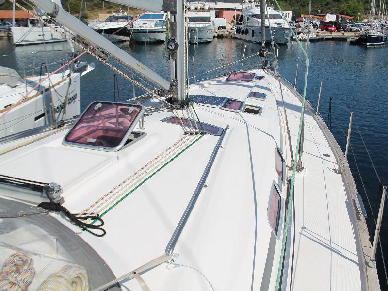 Book yachts online - sailboat - Bavaria 46 Cruiser Veritas edition - mirna - rent