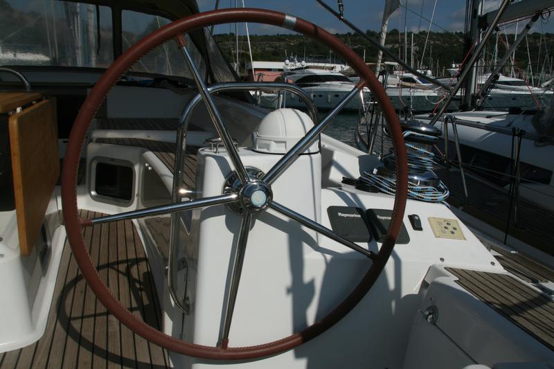 Book yachts online - sailboat - Jeanneau 53 (4cab) - Trinity - rent