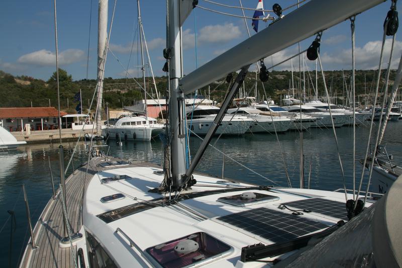 Book yachts online - sailboat - Jeanneau 53 (4cab) - Trinity - rent