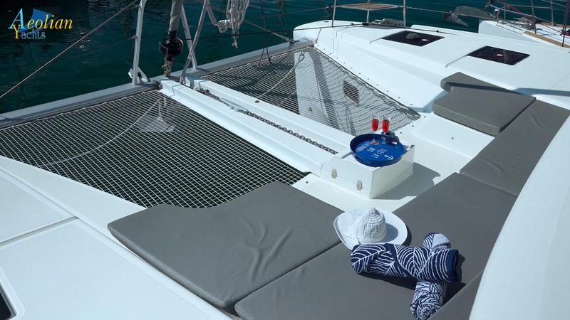 Book yachts online - catamaran - Lagoon 50 - Aeolian Myth - rent