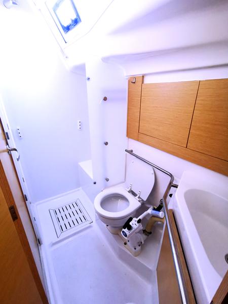 Book yachts online - sailboat - Elan 45 Impression - Baby boo - rent