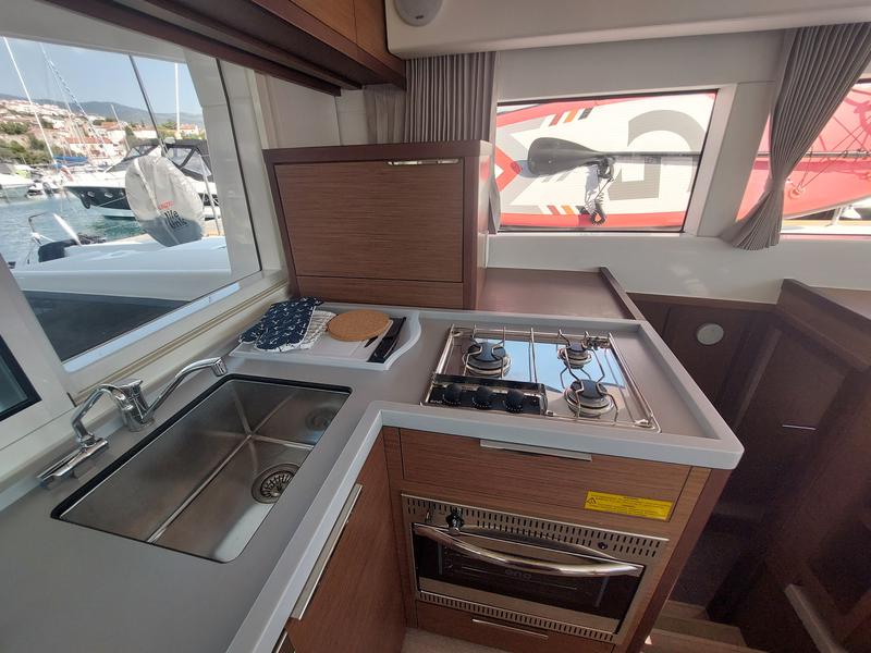 Book yachts online - catamaran - Lagoon 40 - Paco - rent