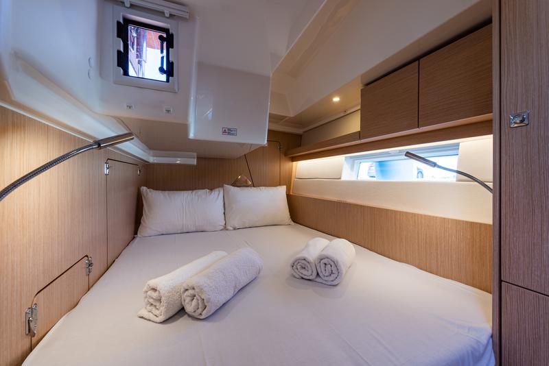 Book yachts online - sailboat - Bavaria C45 - Barbagiannis - rent