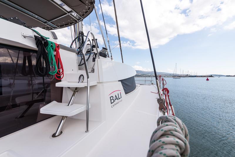 Book yachts online - catamaran - Bali 4.0 - Vallejo - rent