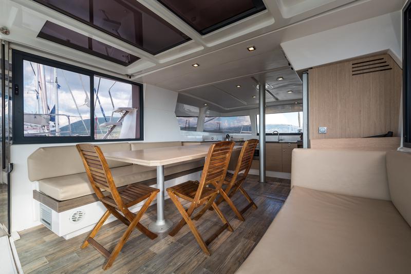 Book yachts online - catamaran - Bali 4.0 - Vallejo - rent