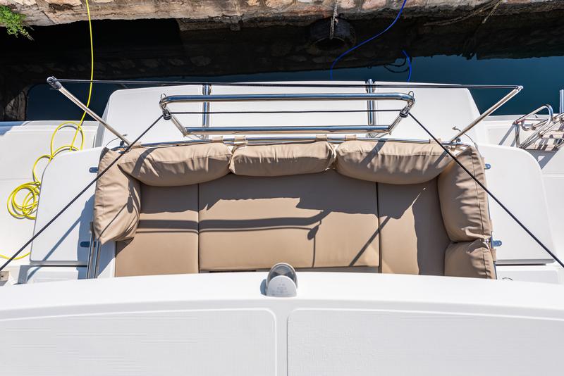 Book yachts online - catamaran - Bali 4.3 - Alba - rent