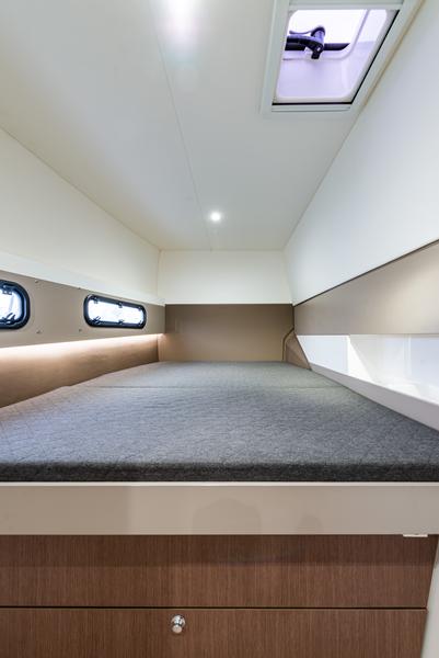 Book yachts online - catamaran - Bali 4.3 - Alba - rent