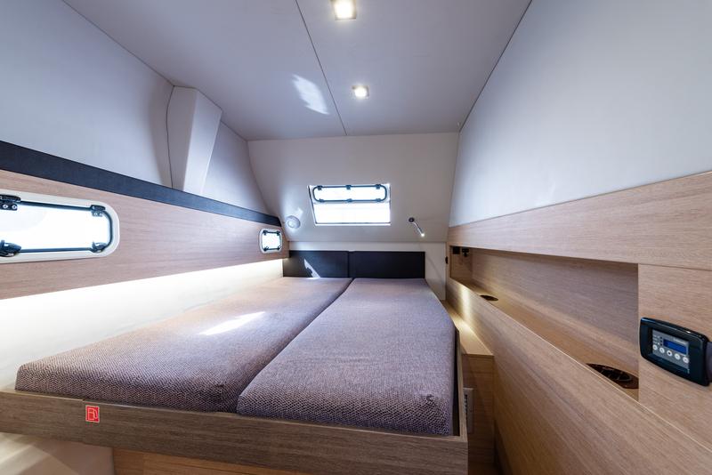 Book yachts online - catamaran - Bali 4.3 - Gatto Nero - rent