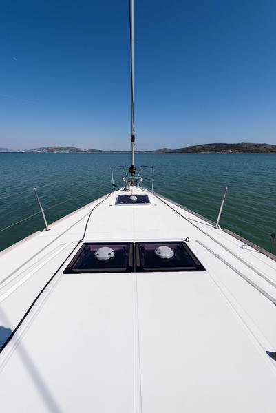 Book yachts online - sailboat - Jeanneau Sun Odyssey 469 - Vega - rent