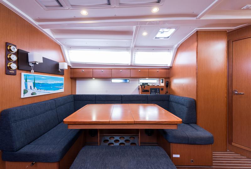 Book yachts online - sailboat - Bavaria Cruiser 46 - Morning Star - rent