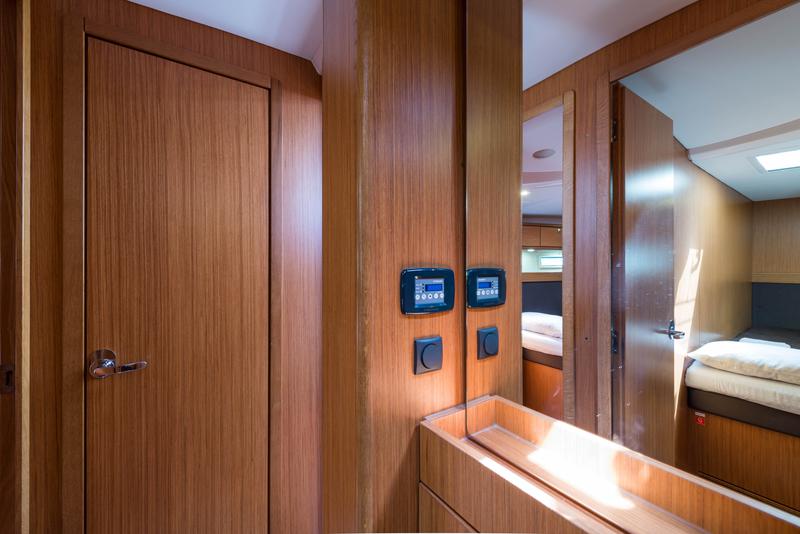 Book yachts online - sailboat - Bavaria Cruiser 56 - Breathless - rent