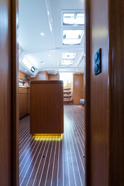 Book yachts online - sailboat - Bavaria Cruiser 56 - Breathless - rent