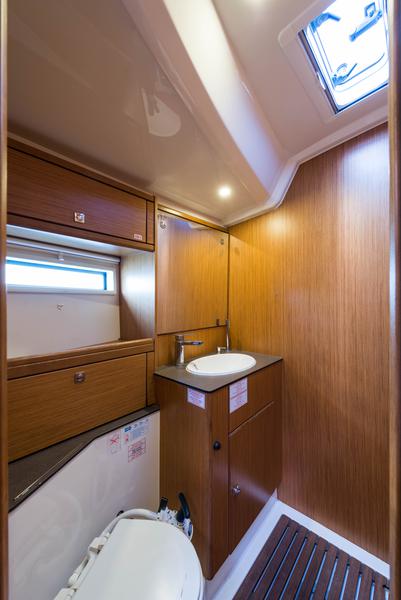 Book yachts online - sailboat - Bavaria Cruiser 56 - Breathless - rent