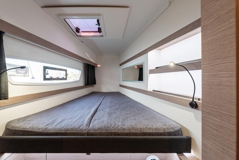 Book yachts online - catamaran - Isla 40 - Rih - rent