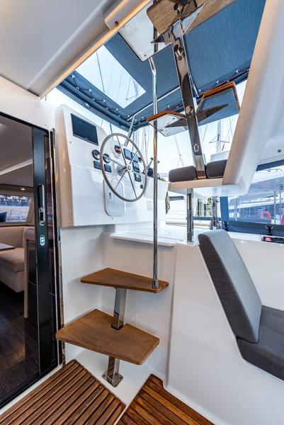 Book yachts online - catamaran - Isla 40 - Rih - rent