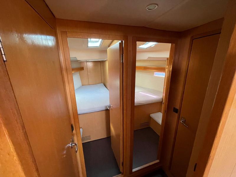 Book yachts online - sailboat - Bavaria 45 Cruiser - Arethousa - rent