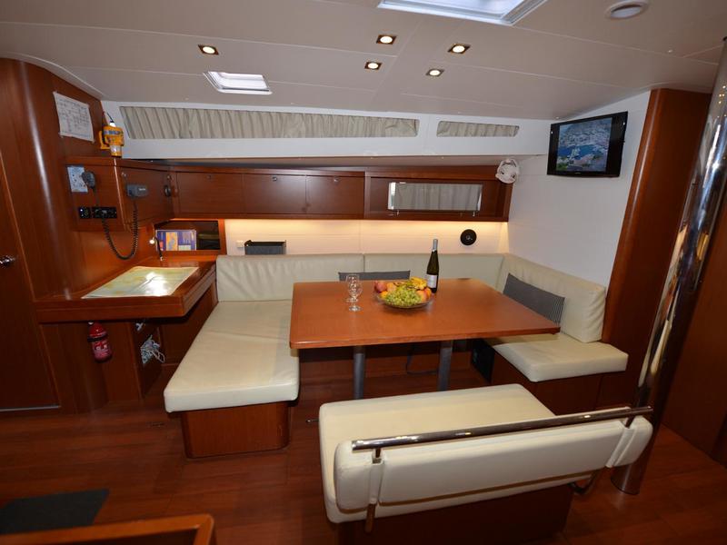 Book yachts online - sailboat - Oceanis 48 - Pherousa - rent