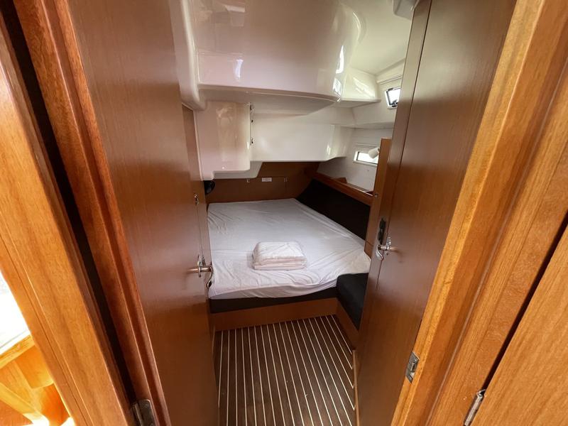 Book yachts online - sailboat - Bavaria Cruiser 51 - Anemone - rent