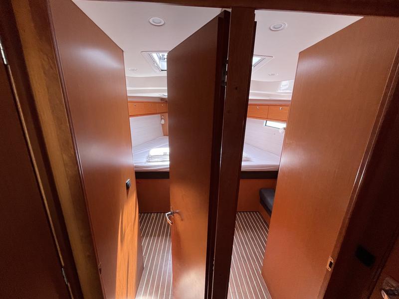 Book yachts online - sailboat - Bavaria Cruiser 51 - Anemone - rent