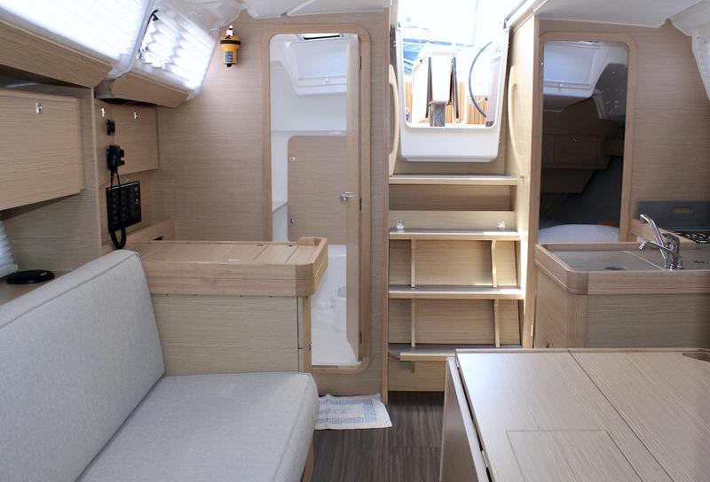 Book yachts online - sailboat - Dufour 360 Grand Large - Zion - rent
