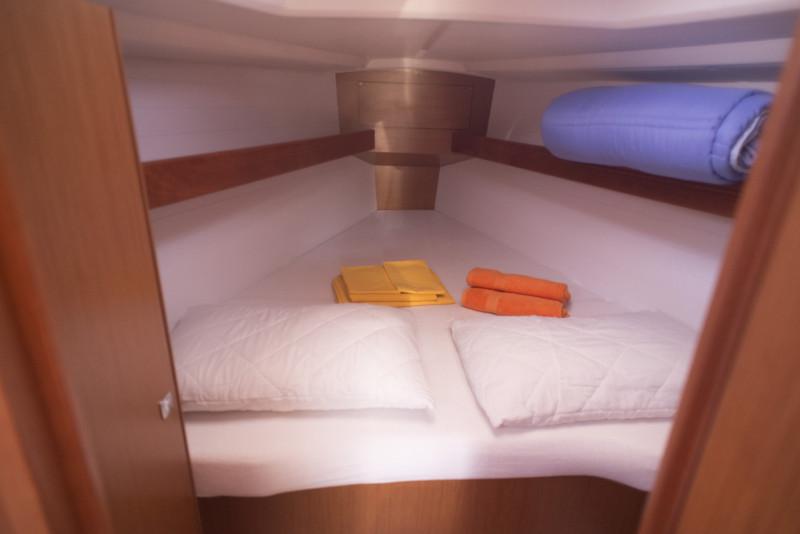 Book yachts online - sailboat - Bavaria 33 Cruiser - Why not 10 - rent