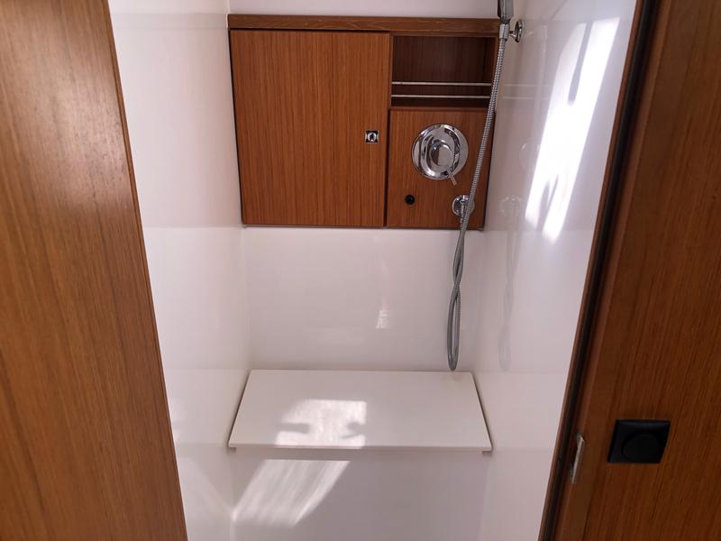 Book yachts online - sailboat - Bavaria Cruiser 51 - Ekavi - rent