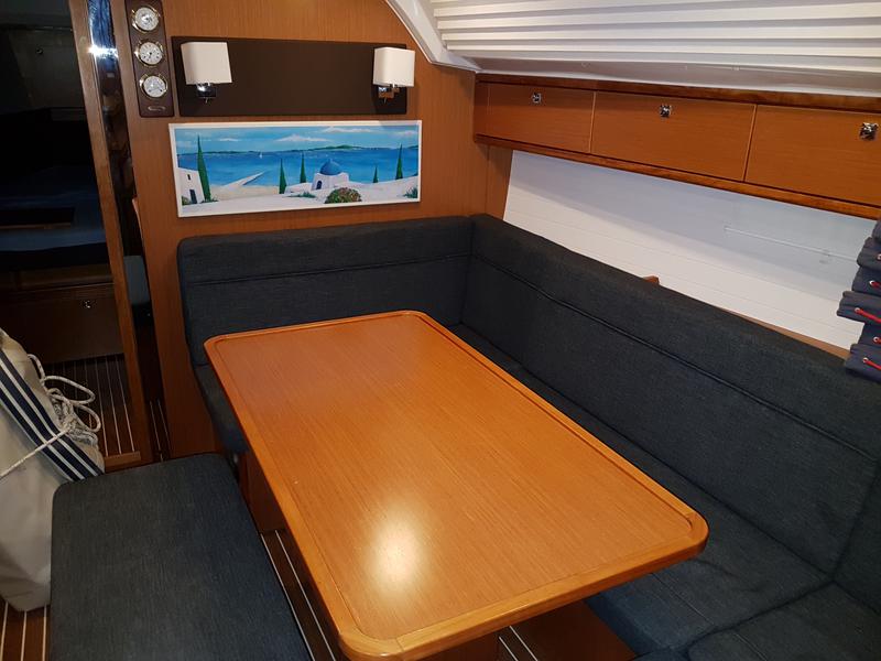 Book yachts online - sailboat - Bavaria 41 Cruiser - Marea - rent