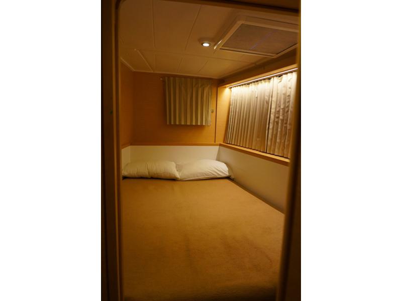 Book yachts online - catamaran - Lagoon 400 S2 - Myrto - rent