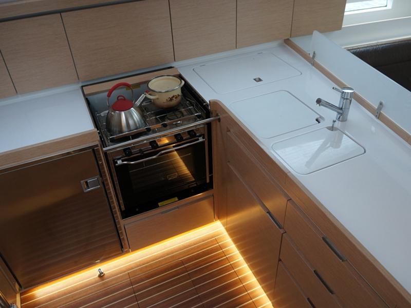 Book yachts online - sailboat - Elan 45 Impression. - Alkistis - rent