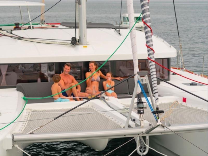 Book yachts online - catamaran - Lagoon 450 - Salty Love - rent