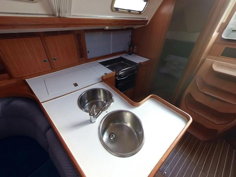 Book yachts online - sailboat - Elan 40 - CRNIKA - rent